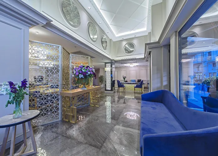 Ξενοδοχείο History 2*