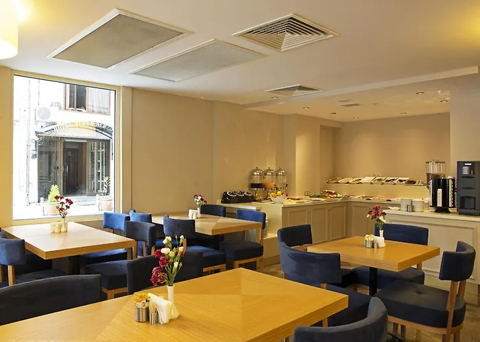 Ξενοδοχείο History 2*