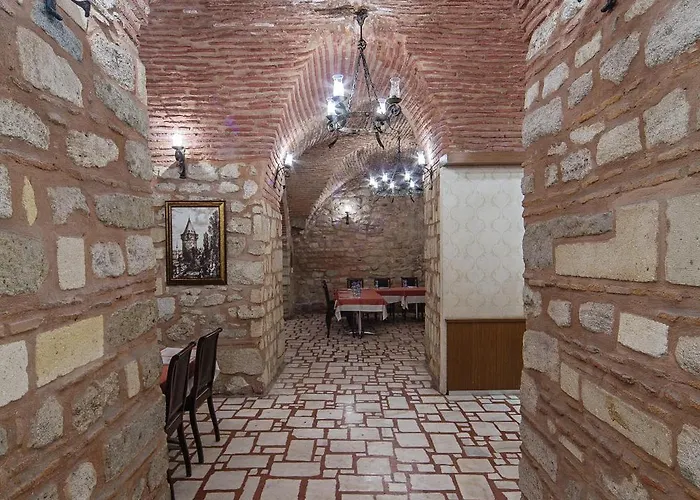 History 2* Κωνσταντινούπολη