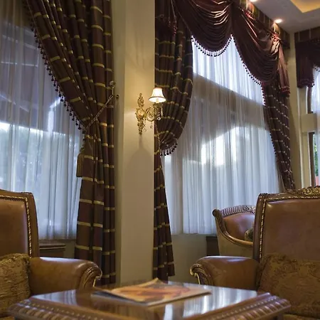 Hotel History 2*
